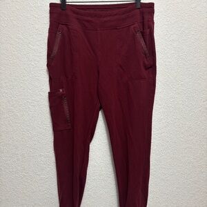 Jaanuu 10-Pocket Scrub Jogger - Burgundy
